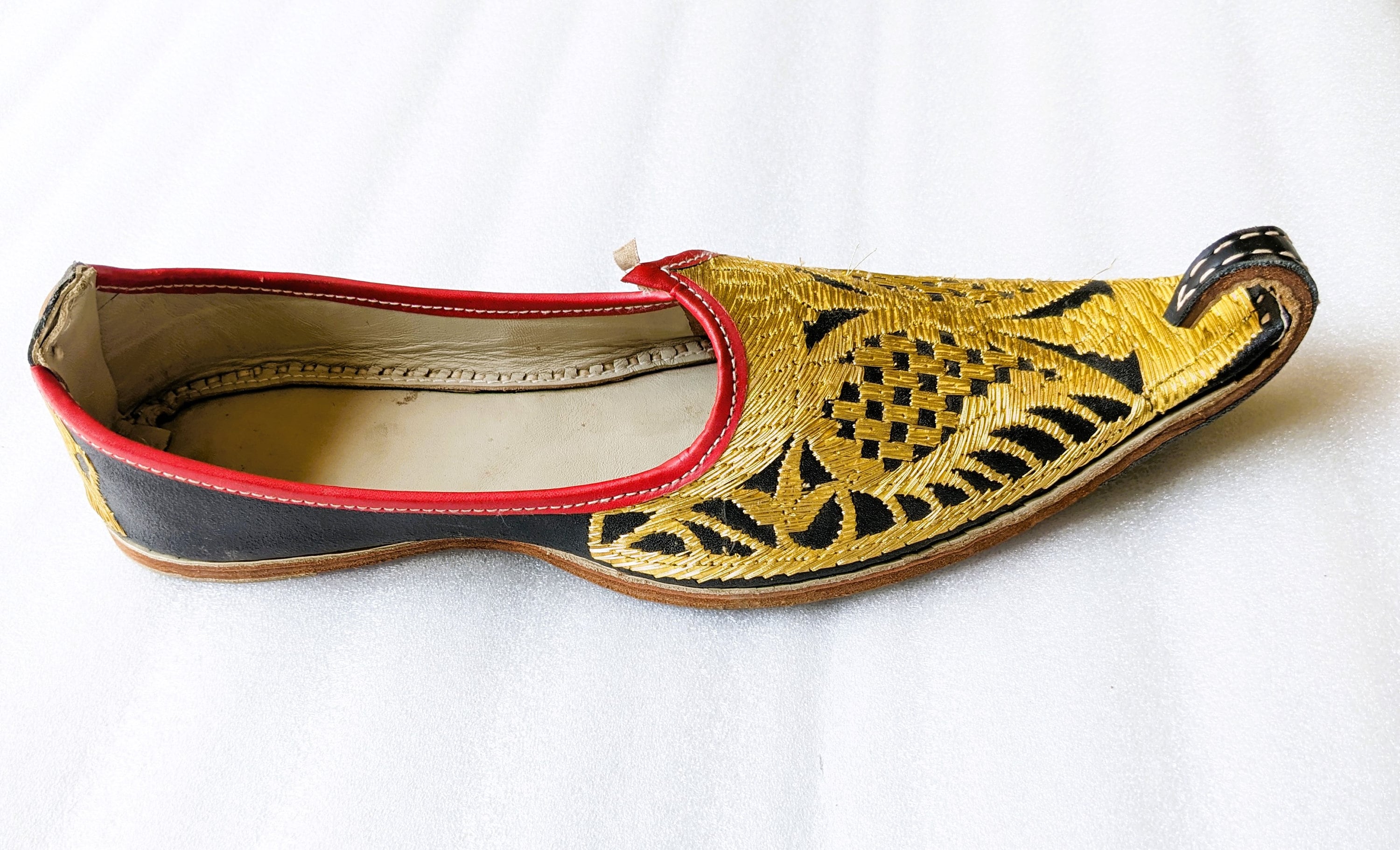 rajasthani shoes mens