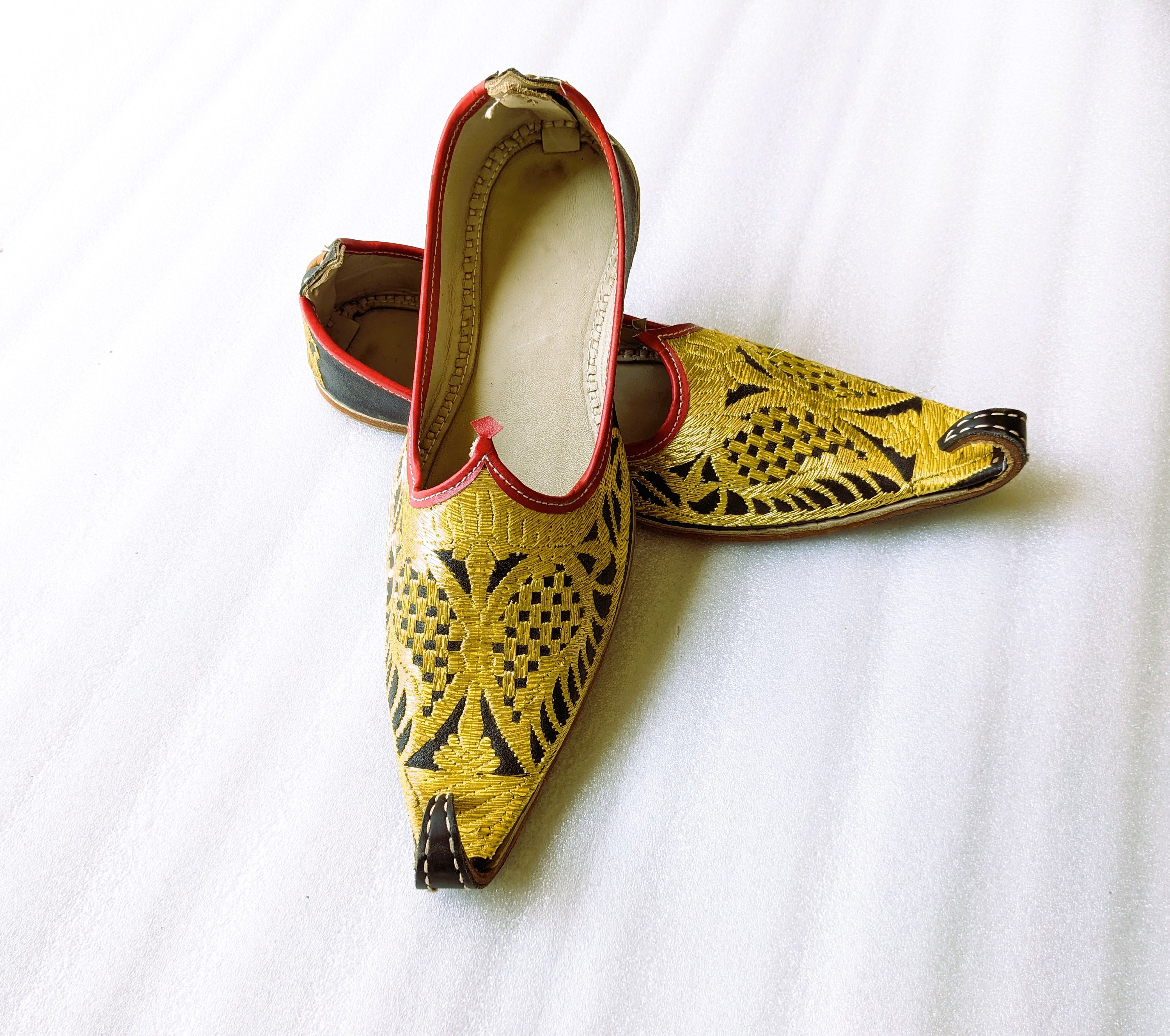 rajasthani shoes mens