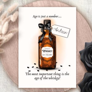 L'âge personnalisé n'est qu'un nombre Carte d'anniversaire de buveur de whisky Carte de voeux sur le thème de l'alcool avec une bouteille de whisky pour lui