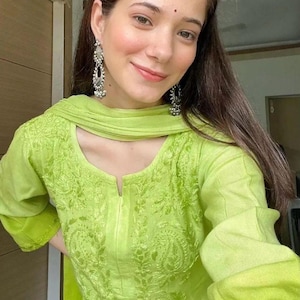 Chikankari Kurti Palazzo-set: handgemaakte 3-delig rayon met dupatta-chiffon