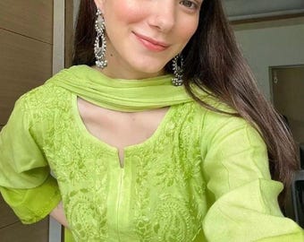 Conjunto Chikankari Kurti Palazzo: Rayón hecho a mano de 3 piezas con Dupatta de gasa