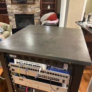 Graystone Server Rack Topper: Smooth Wood Finish, Modern Edge
