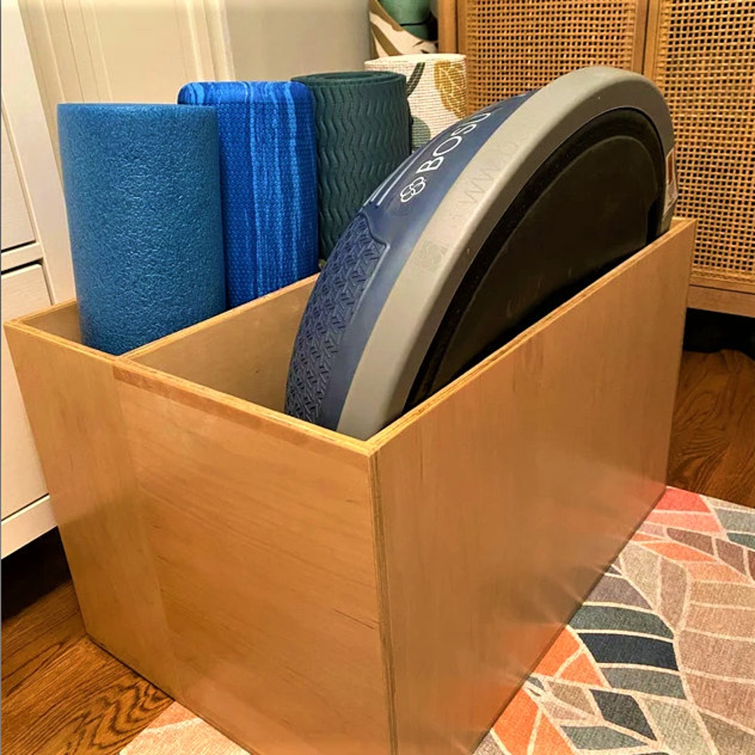 Yoga Mat Holder 4 Mats 1 Balance Trainer Natural Finish Yoga Mat Storage Holder Stand Home Gym