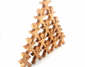 Wooden Acrobat Balancing Toy: Montessori Stacking Game (15 PCS)