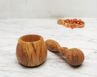 Handmade Olive Wood Mortar Pestle Garlic Crusher and Herb Spice Grinder Unique Housewarming Gift, Carved Olive Wood Farmhouse Kitchen Decor