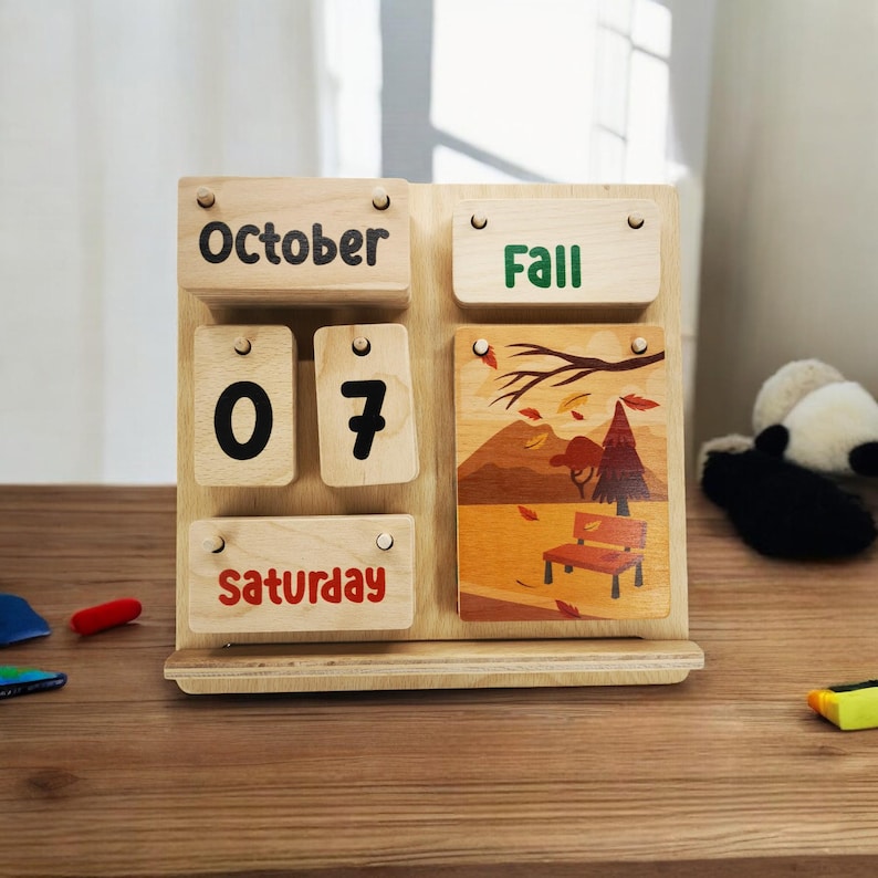 Personlig Montessori-kalender i trä, läromedel för barn bild 12