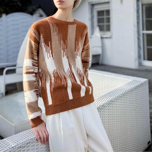 Geometric Stitch 100% Cashmere Crew Neck Pullover Jumper, Cosy Soft Regular Fit 2-Ply Pure Cashmere Sweater in Neutral Colours