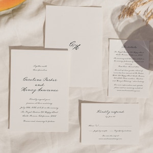 Sjabloon handgeschreven huwelijksuitnodiging, eenvoudige trouwsuite, elegant, vintage geïnspireerd, initialen, klassiek, kalligrafie, RSVP, details, W08