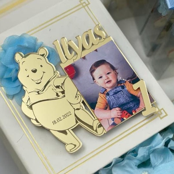 Cadre photo aimanté personnalisé avec Winnie l'ourson - Cadeaux de premier anniversaire et décorations de fête Winnie l'ourson, cadeaux parfaits pour les fans de Winnie l'ourson !