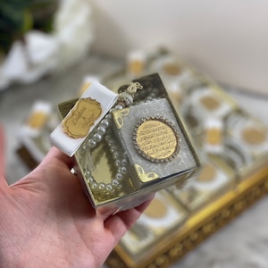 Luxury Custom Mini Quran Favor, Arabic Velvet Quran, Islamic Wedding Favor Ramadan Mubarak, Muslim Baby Shower, Personalize Quran Gift