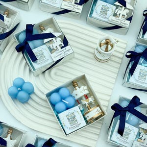 Kit de Lembrancinhas Carrossel Azul: Presente para Batizado, Chá de Bebê, Chocolate e Vela de Bolhas