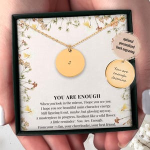 Colar "Você é o Suficiente", Colar com inicial minúscula personalizada, Colar com disco personalizado, Pingente inicial, Colar com nome em ouro 18k, Presente para ela