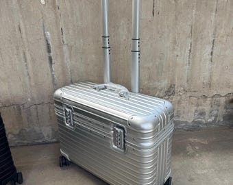 Estuche de cosméticos de aluminio R*mowa Pilot Cabin 007, nuevo estilo vintage, con asa de un orificio, cerradura TSA 007, maleta de aluminio.