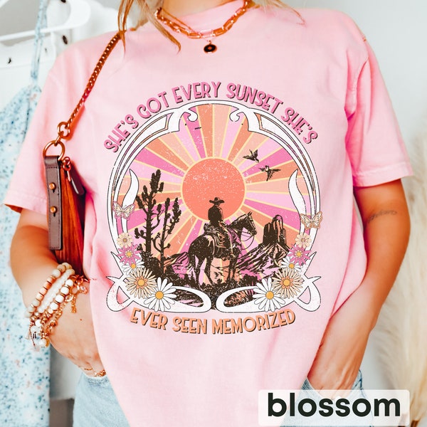 Shes Got Every Sunset Shes Ever Seen Memorized Shirt, Painter Country Music Shirt, Western Graphic Tee, Boho Cowgirl Shirt, Comfort Colors