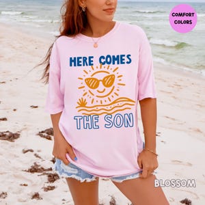 Koszulka na Baby Shower z napisem „Here Comes the Son” Letnia ciąża Ujawnienie ciąży Dziewczyna w ciąży Letnie ogłoszenie ciąży Pomysły na ujawnienie płci Pierwsza mama