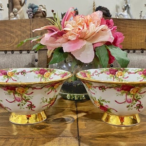 Festive Royal Albert Old Country Roses Ribbon Collection Nut Dish – Made in England, Vintage Bone China, 1 Available