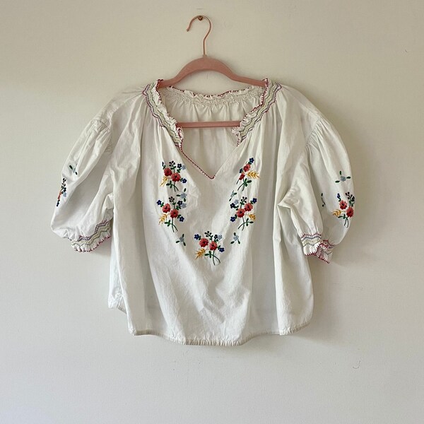 Vintage 1930s / 40's Embroidered Peasant Top, Cotton Tops, Hand Embroidery, Bohemian, Prairie Top