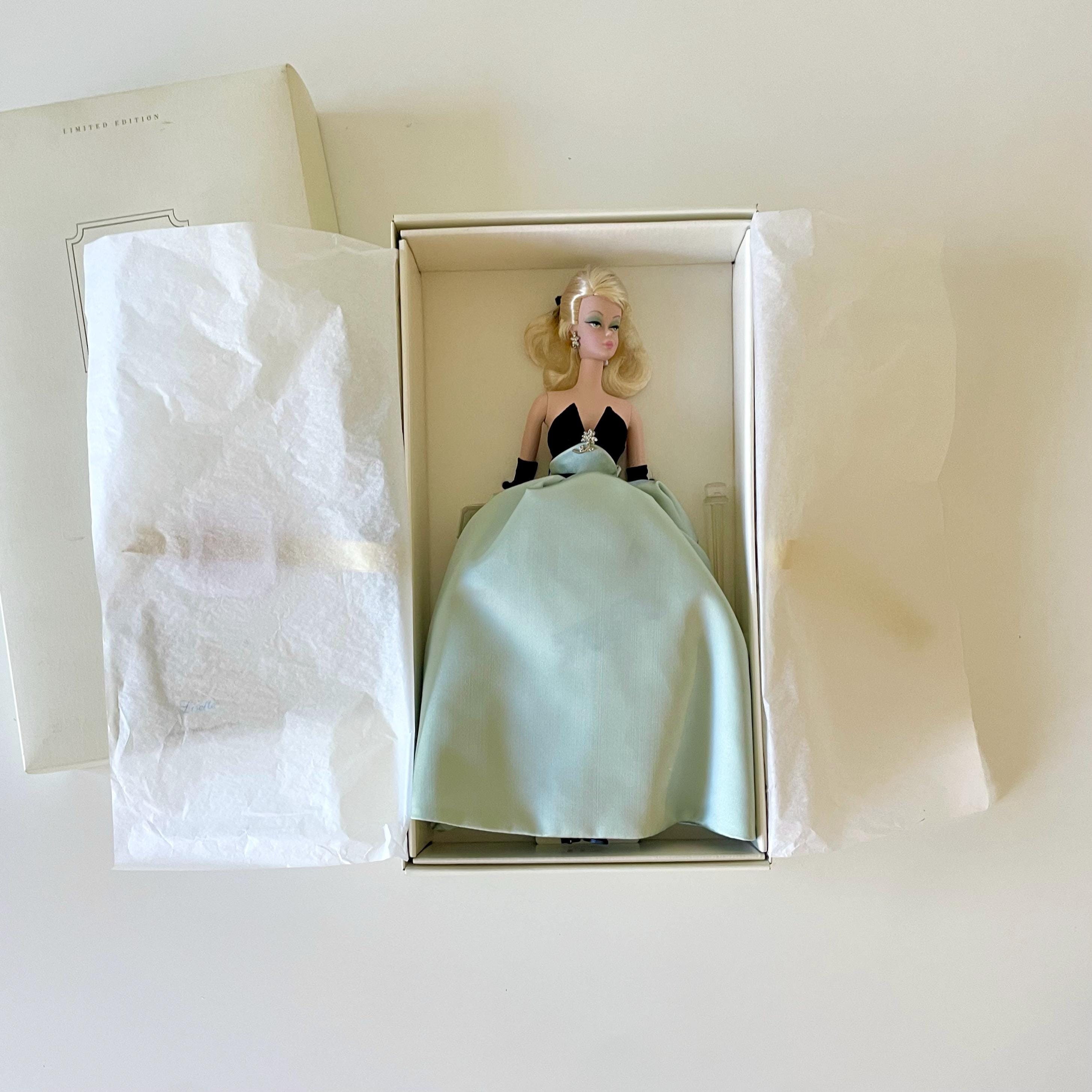 NRFB Lisette Silkstone Barbie Doll, 2000 Fashion Model Collection 