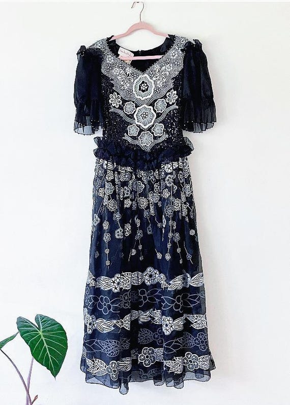 zandra rhodes princess diana dress HRH PRINCESS DIANA ZANDRA RHODES EVENING GOWN sold at auction on 5th  December