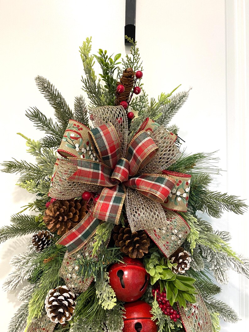 Christmas Swag For Front Door Outside Xmas Swags Outside Outdoor Holiday  Mailbox Swag With Bow Cr1022 Decorations- Pine Lighted Mailbox Swag  Christmas Christmas Swags Outdoor, image size:794x1059