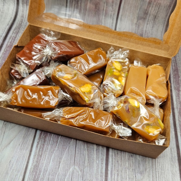 Premium Handmade Caramel / Toffee / Assorted Flavors / A mix of chocolate, vanilla bean, coffee, sea salt caramels with nuts / Gluten-free