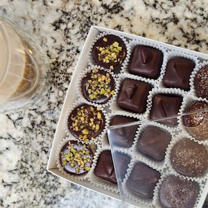 Handmade Truffles / Bonbons / Christmas bonbons / Alcohol bonbons / Gluten free