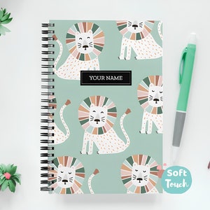 Libreta A5 personalizada con diseño de león, tapa blanda, amante de los leones, diario, zodiaco Leo, libreta con nombre, regalo, espiral, tapa blanda, personalizada, animal, bonita, kawaii