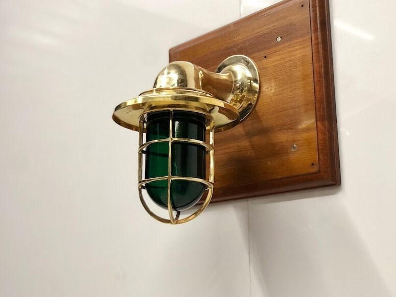 Nautical Vintage Style Bulkhead New Wall Passageway Light Made Of Brass  With Shade & Green Glass