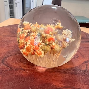 Lucite floral paperweight