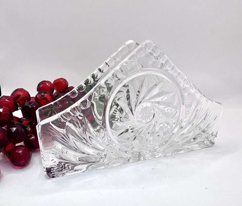 Crystal pinwheel napkin holder
