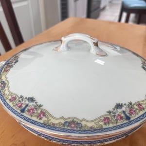 Czechoslovakian lidded China serving dish