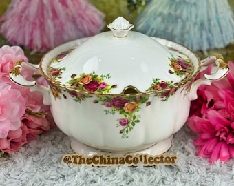 RARE Vintage Royal Albert Old Country Roses Large Soup Tureen, MINT, Made in England