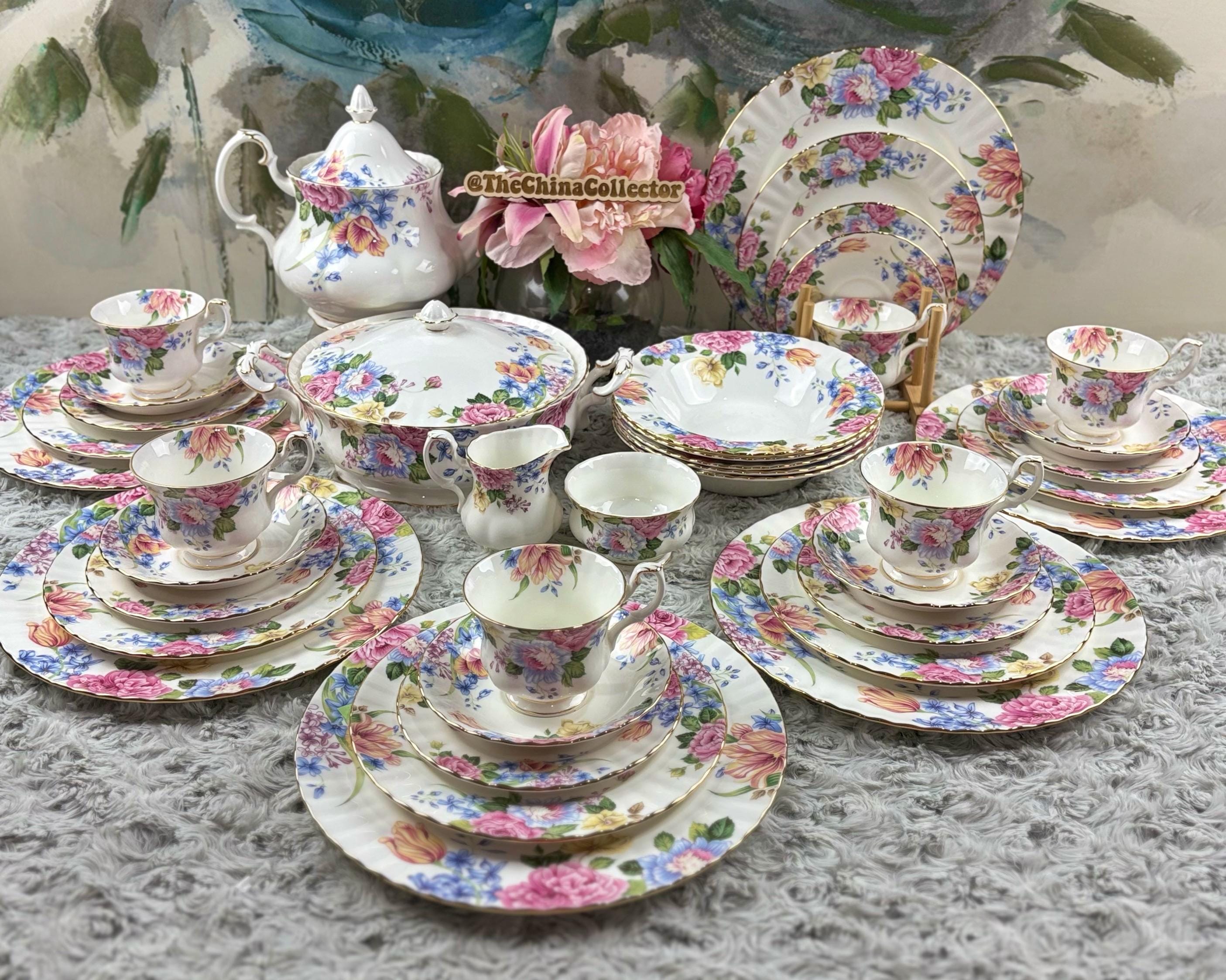 カナダ　ビンテージ　お皿　セット Dinnerware Sets - Vintage - Etsy Canada