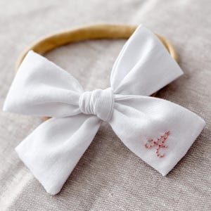 Initial Uppercase Letter Embroidered Nylon Headband, Newborn Baby Bow, Name Infant Headband, Girl 1st Birthday Bow, Personalized Bow Girl