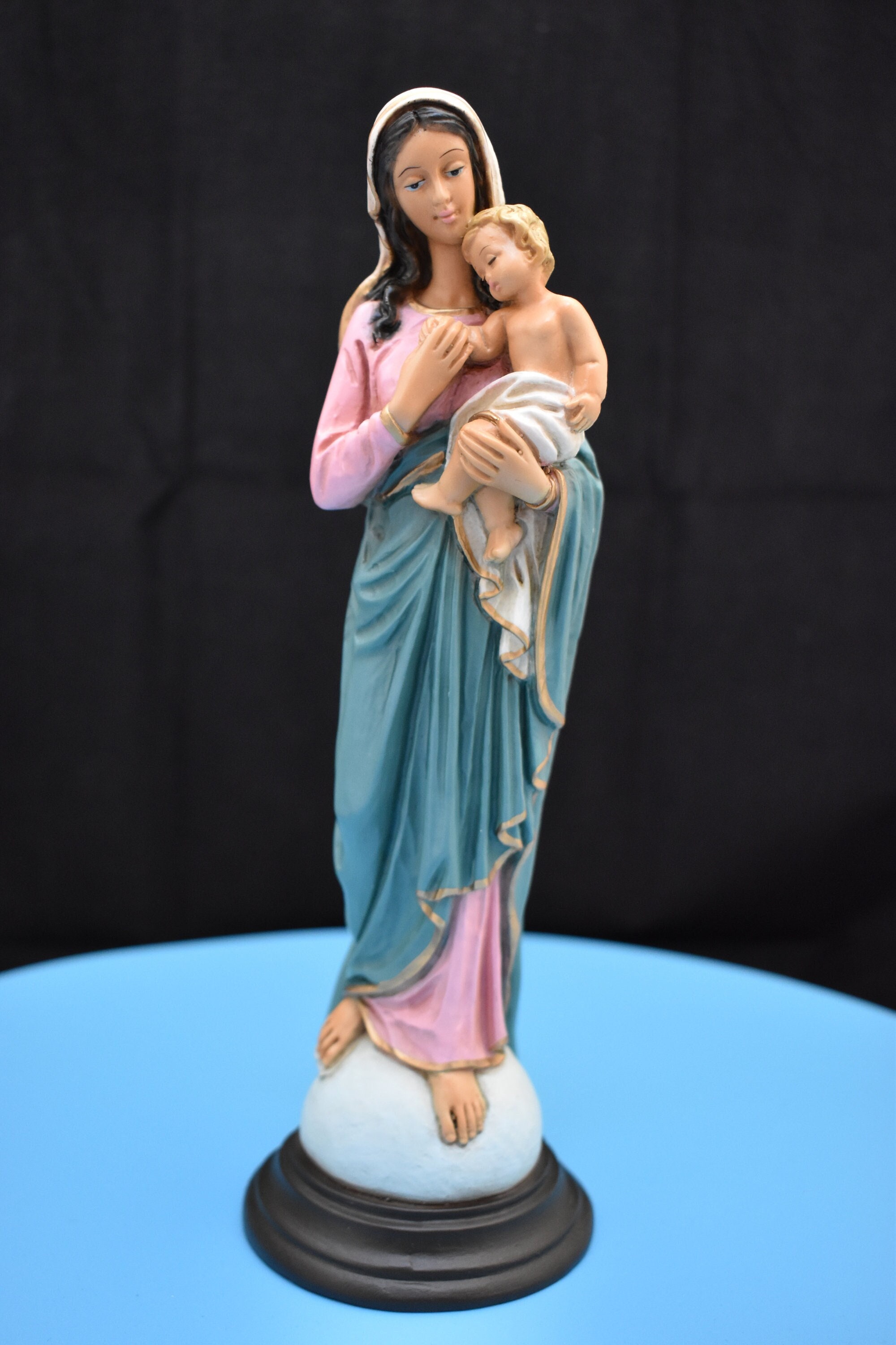 Mary and Baby Jesus statue 896