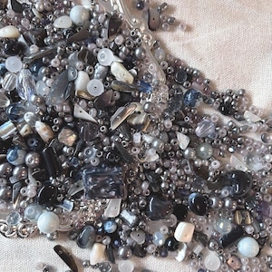 Shell Black and Silver Glass Seed Beads Mix - 2mm-6mm ⋆ For jewelry making, keychains, phone charms ⋆