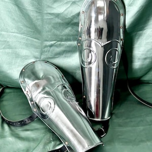 Engraved Medieval Steel Greaves Medieval Knight Leg Pair Greaves Armor Set Steel Gothic Larp Warrior Legs