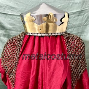 Legendary King Arthur’s Royal Battle Helmet with Ornate Crown Design and Warrior’s Chainmail
