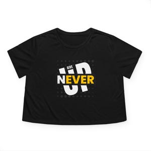 Women&#39;s Flowy Cropped Tee
