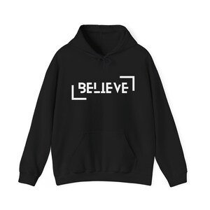 Sudadera con capucha unisex Believe de mezcla pesada. Sudadera con capucha Believe inspiradora.