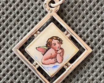 ange gardien antique émaillé en argent 800, pendentif putto, charme vers 1930, porte-bonheur, cadeau en argent, accessoire