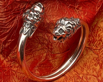 Elegant 925 silver lion bangle, cuff, sculpturally crafted, silver gift, accessory