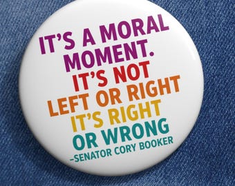 Cory Booker Zitat Button: Politischer Aktivist Button