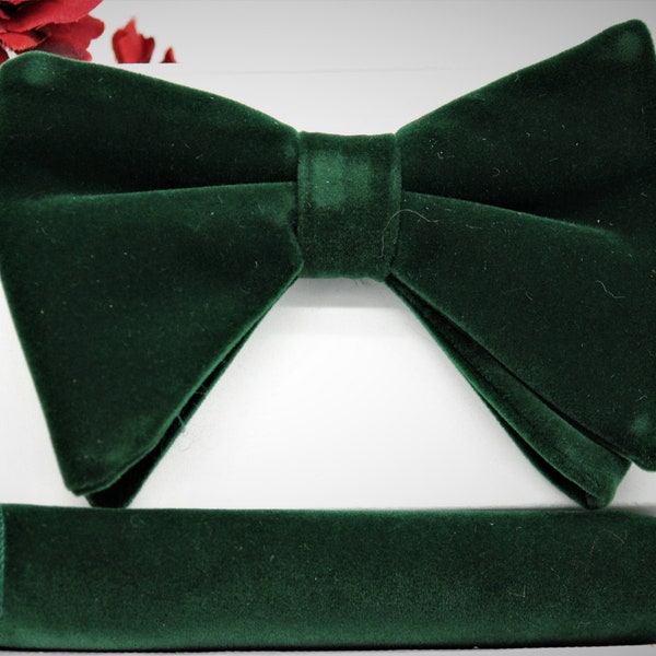 Men's Tom Ford Style Bow Tie and handkerchief  (Men's Oversized Bow Tie) Velvet fabric Hunter Green  color