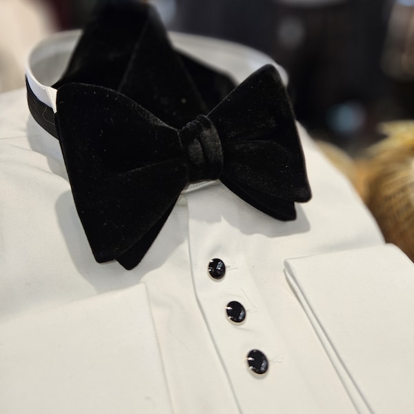 Men's Tom Ford Style Bow Tie and handkerchief  (Men's Oversized Bow Tie) Velvet fabric Black color