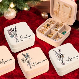 Personalized travel jewelry box, Leather jewelry organizer Custom travel jewelry case, Bridesmaid gift box for her, friend, Christmas