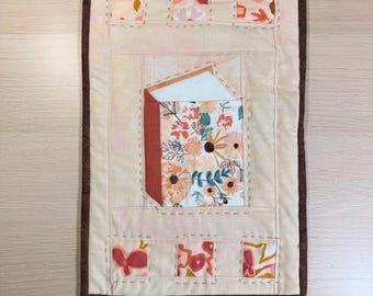 Mini colcha de libros