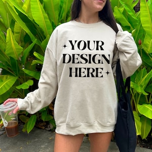 Gildan 18000 Mockup Sand Oversized Model Mock Outdoors Gildan Sand Crewneck Trendy Lifestyle Mock Outdoors Aesthetic Sweatshirt Mockup