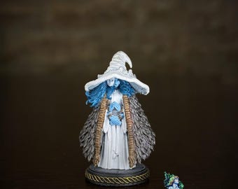 Estatua miniatura de Ranni, la Princesa de la Luna, de resina de 16 quilates, del Anillo de Elden