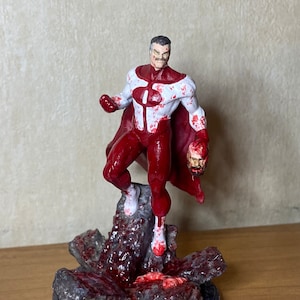 Omni-man  figure, hand painted, 3d printed, tabletop 10cm miniature